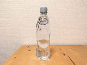 ティナント　ウェールズ　デザイン性　ペットボトル　ミネラルウォーター