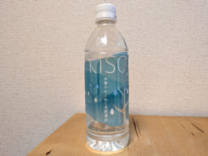 木曽のわくわく天然湧水 KISO 長野県木曽郡木曽町新開上小川産ミネラルウォーター シリカを含む 2026年10月29日追加画像 ラベル正面