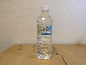 大山山麓　米子市産ミネラルウォーター　2024年8月21日追加画像　ペットボトル