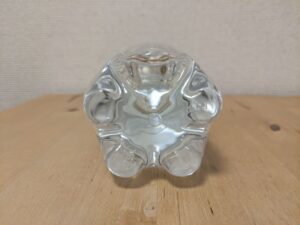 CGC　天然水使用　炭酸水　KIRIN　山北町産ミネラルウォーター　ペットボトル底部分　吉野工業所製