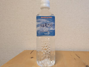 日本の銘水 黒部天然水 富山県下新川郡入善町産ミネラルウォーター2026年10月8日追加画像 ラベル正面