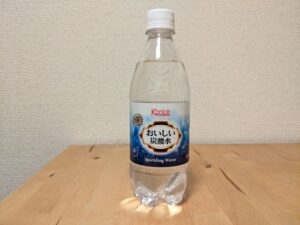 カクヤス　強炭酸水　Sparklingwater