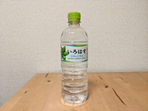 大山の天然水　いろはす　日本の天然水　ミネラルウォーター　2022年バージョン