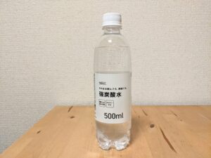 ナフコ　ミネラルウォーター　強炭酸水