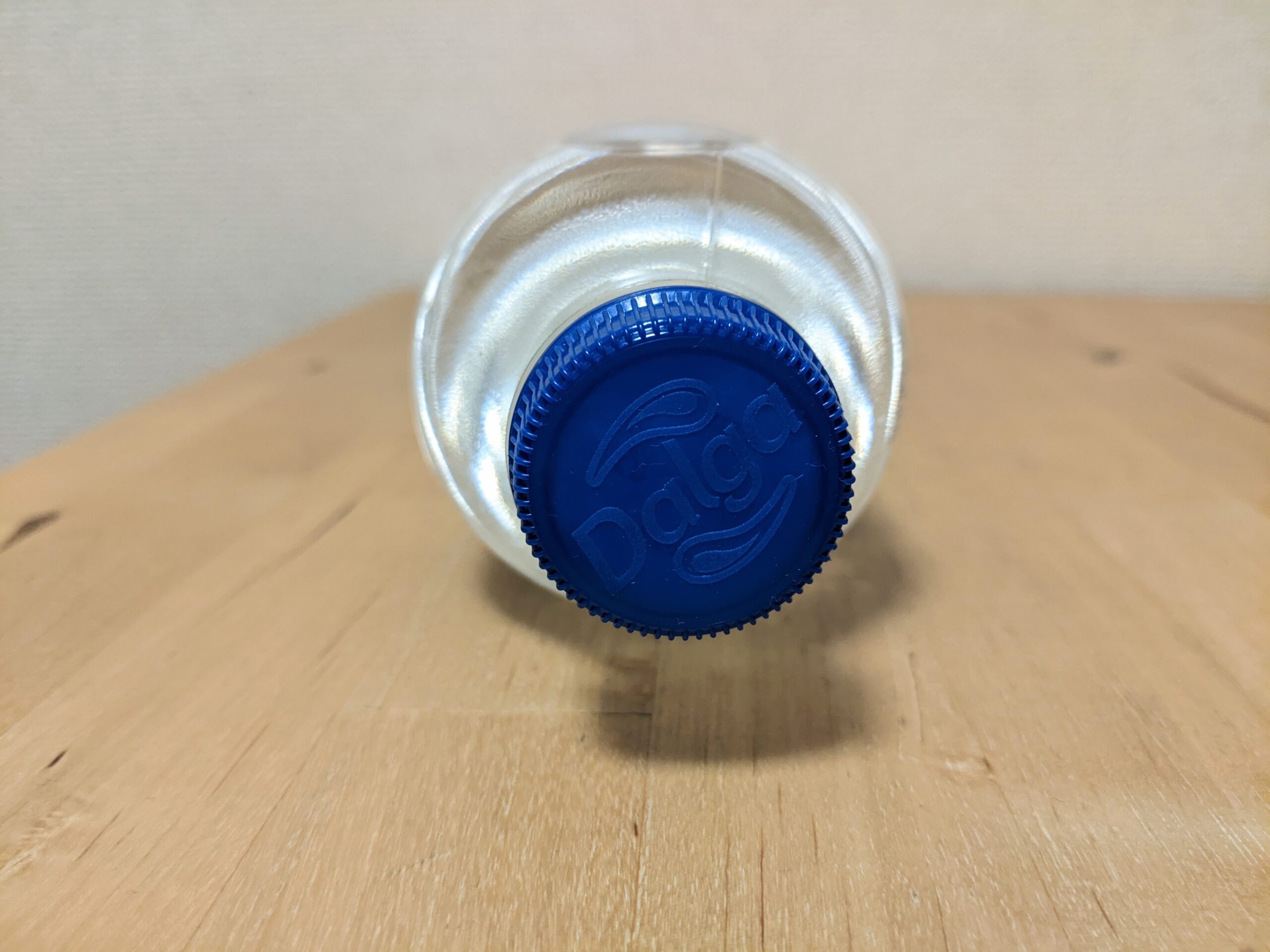 激安自動販売機で販売されているトルコ産ミネラルウォーター ミネラルウォーター大全 詳細版