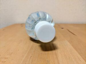 秦野市　水道水　天然水由来　おいしい秦野の水　ペットボトルキャップ