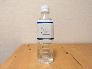 高級クラブ　銀座　甲州市　ミネラルウォーター