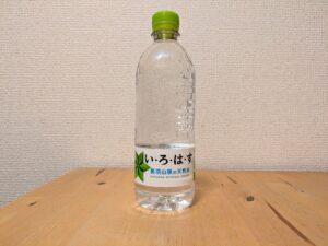 奥羽山脈の天然水　いろはす　花巻市産ミネラルウォーター　コカコーラ