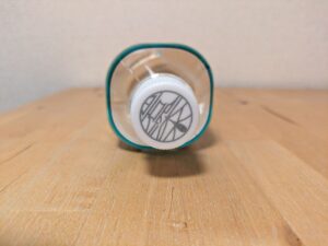 岩深水　いわしみず　滋賀県大津市産ミネラルウォーター　ペットボトルキャップ　デザイン