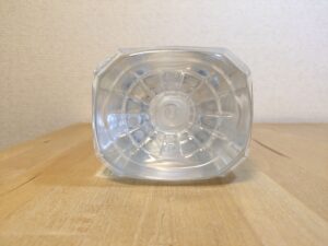 京都府亀岡市産ミネラルウォーター　非常用保存飲料水　備蓄命水　ペットボトル底部分