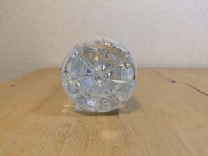 岐阜県高山市産 ミネラルウォーター 雪どけ水 キャップカバー付き ペットボトル底部分