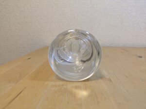 グランクラス　JR東日本　新幹線　ミネラルウォーター　ペットボトル底部分