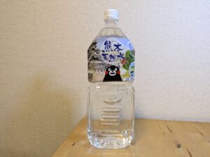 熊本天然水　菊池市産ミネラルウォーター　くまモンラベル