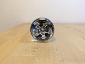 AMPERSAND　アンパサンド　由布市産ミネラルウォーター　ペットボトル底部分