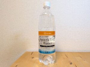 富士山系の天然水使用　star select　炭酸水