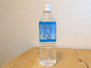 湯布院温泉水　ゆふいん万福水　温泉水由来のミネラルウォーター　成分表記