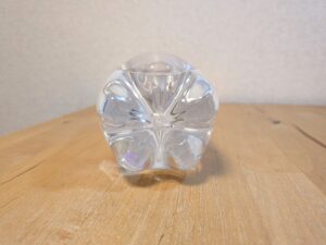 リテールパートナーズ　強炭酸水　佐賀県小城市産天然水使用　ペットボトル底部分