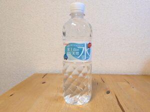 アイリスフーズ　富士山の天然水　裾野市産ミネラルウォーター