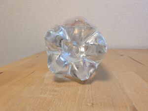 丕と雫　ひとしずく　イオンDS専用　天然水使用強炭酸水　ペットボトル底部分