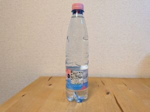 1億年白亜層のミネラルウォーター トップバリュ リトアニア産 製品説明欄