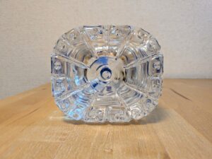 岐阜県岐阜市産　KIRIN　キリン　自然が磨いた天然水　ペットボトル底部分　KBCの文字　キリンビバレッジカンパニー