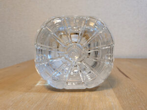 小山町生土で採水 ベストプライス 国内で採水した天然水 ペットボトル底部分 WPの文字 ウォーターパックの略