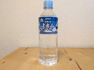 元谷芙美子さんラベル　アパホテル　ミネラルウォーター　北海道限定