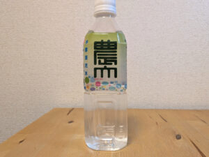 東京農業大学(農大)×山梨県北都留郡小菅村 多摩源流水 ラベル正面
