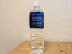 サ活専用　VETTA　龍泉洞の天然水　サウナ活動のお供に　成分表記