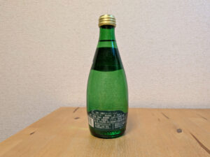 ペリエ Perrier フランス産炭酸水 ラベル裏 製品説明欄