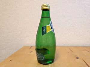 ペリエ Perrier フランス産炭酸水 ラベル右側面