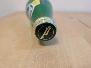 ペリエ Perrier フランス産炭酸水 キャップ