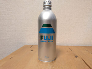 FAMIMA フジミネラルウォーター 490ml アルミ缶ボトル 富士吉田市産 ファミリーマートオリジナル ラベル正面