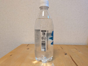 VOX 炭酸水 山梨県富士吉田市産天然水使用 採水地・販売者表示