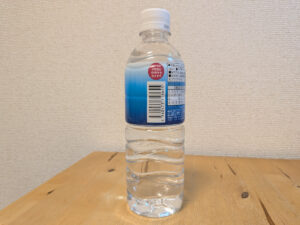 学習院 オリジナルミネラルウォーター 山梨県南都留郡山中湖村産 バナジウムを含む ラベル側面 バーコード