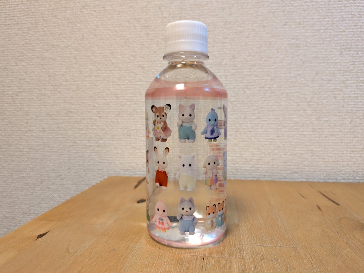 Sylvanian Families　シルバニアファミリー　ミネラルウォーター　静岡県富士市産　ラベル正面