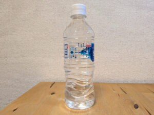 くらしにベルク 大山山麓の天然水 シリカ水 鳥取県米子市産ミネラルウォーター バーコード・諸注意表記