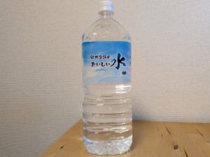 紀伊湯浅のおいしい水 和歌山県有田郡湯浅町産 ライフドリンクカンパニー ラベル正面